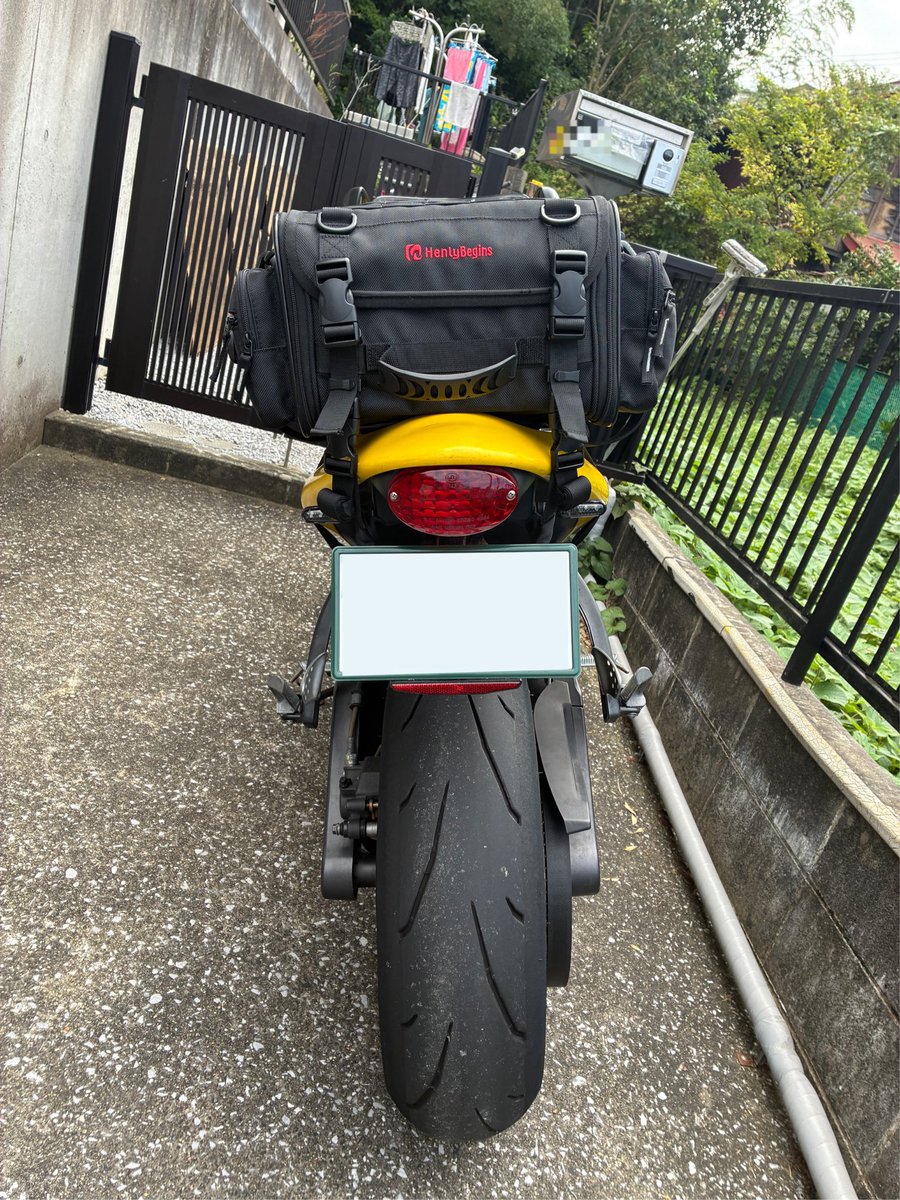 shimadadatteba's tweet photo. 来週のツーリングの準備で軽く流して、一回エアボックス開けてエンジン上の配線配管を確認して、固縛し直したり少し修正して、各部締付確認して、荷物仮載せ。
終わったんで阪神戦観たいけど仕事するかなー https://t.co/wqMbvQYH8s