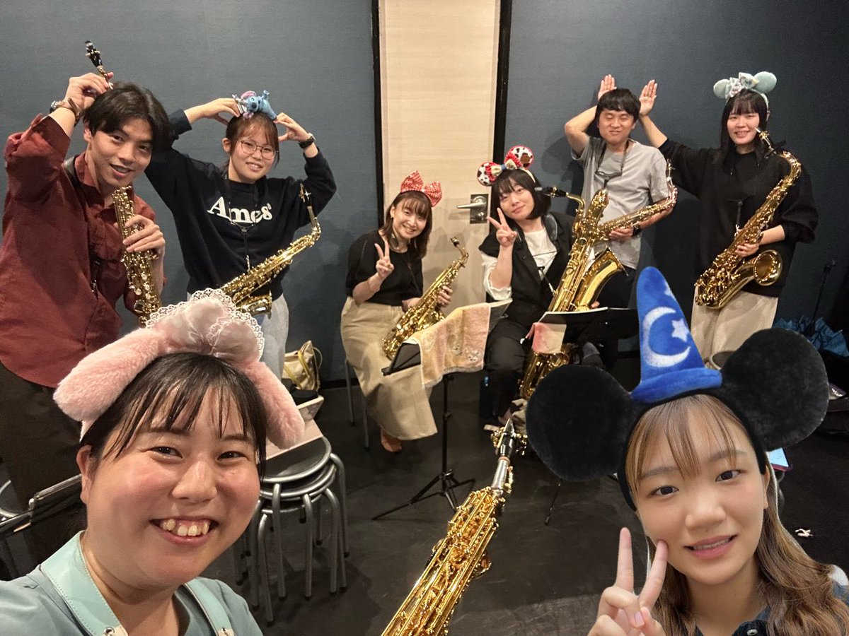 wossaxophone's tweet photo. 【さくあん練習報告】
本日紹介するのは「Electrical Parade Dreamlights」です
夢と魔法の国に負けないくらいキラキラなサックスをお見逃しなく！✨🌟

第4回サクアン情報📢
日時:2026年10月11日(日)
12:30 開場 13:00開演
場所:加賀町ホール

予約はこちら
https://t.co/MjFAVA040R

#wosサクアン https://t.co/naVRWcWqDz