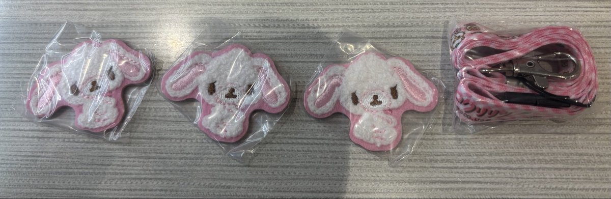 popoco_328's tweet photo. はま寿司 はまっ子セットシュガーバニーズ コロコロクリリン ワッペン シール サンリオ 交換

【譲】 しろうさ
【求】コロコロクリリン ほよ～or もっとちょうだい

札幌手渡し優先もしくはまとめて交換の方優先させていただきます。 https://t.co/eSm63RFGC4