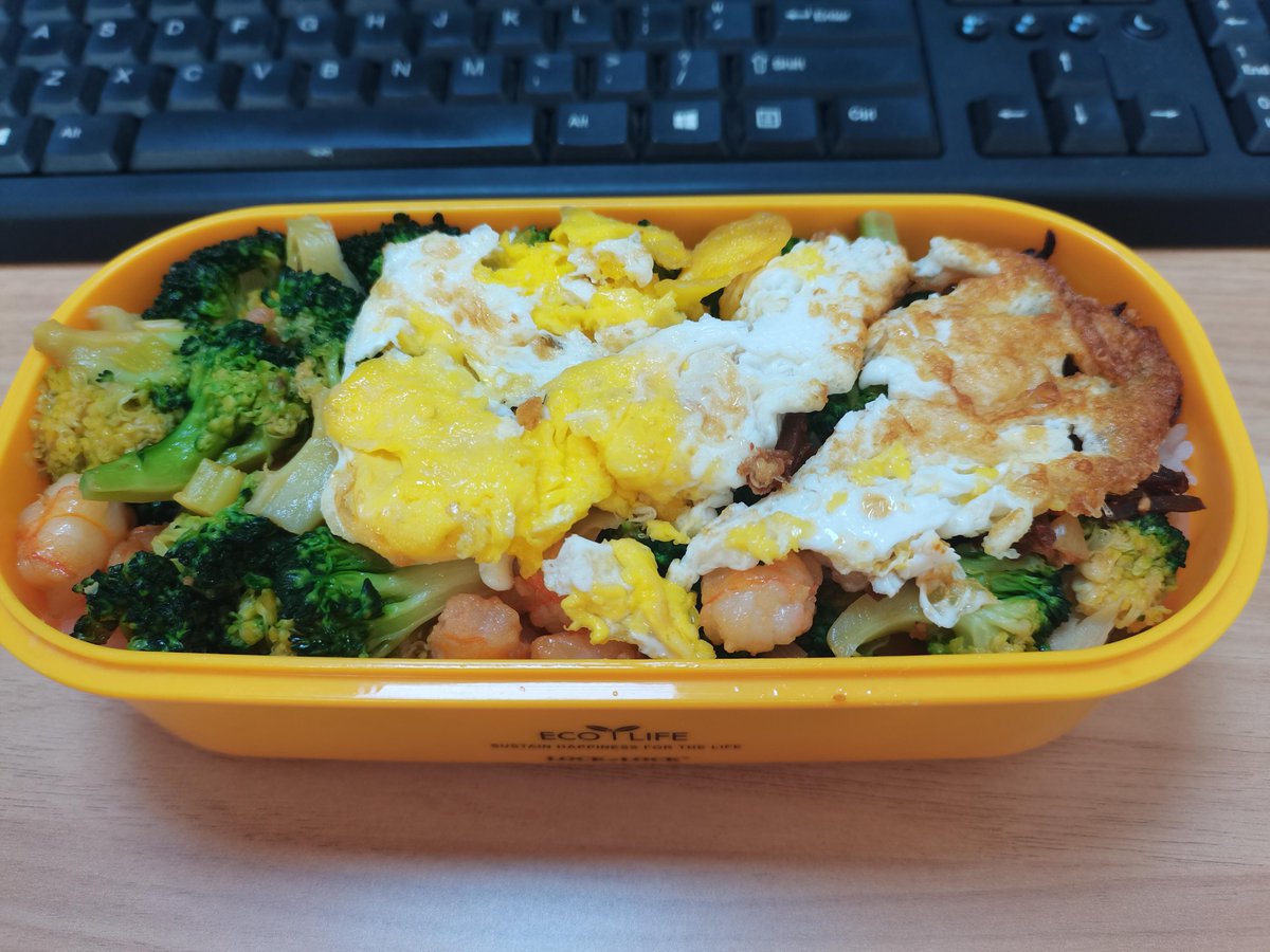 FrederickM1ri's tweet photo. Hace un ao, pedía comida todos los días. Ahora cocino mis propias comidas y ahorro dinero Qué gran cambio!， https://t.co/y5cqXWTvRH