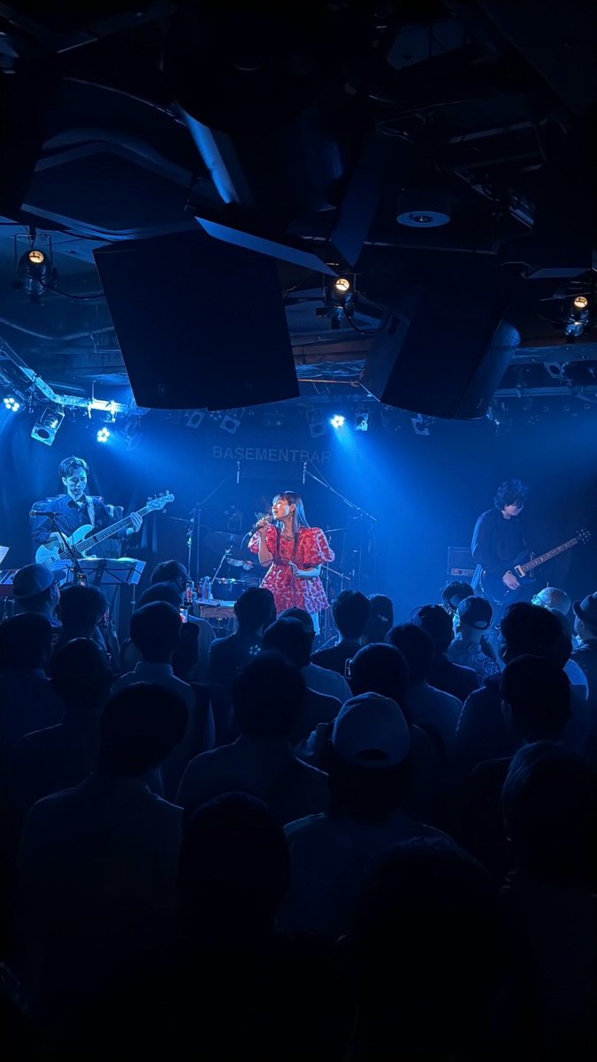MonariWakita's tweet photo. 2026.9.23
脇田もなり 10周年
下北沢BASEMENTBAR
改めてありがとうございました✨🌈
10年一瞬でビックリとソロ20周年目指して歌い続けていこうと思います！！
今回これなかった方もいたと思いますが
自分のペースにはなりますが
次のライブも考えていきますので
これからよろしくお願いします☆ https://t.co/kWxn2BcJaw