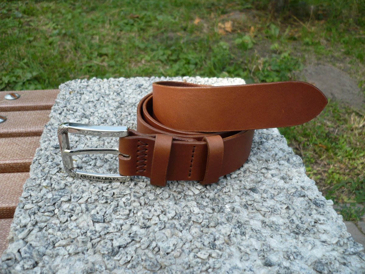 _accessories_g's tweet photo. Here are some of my leather crafts.
https://t.co/Qi0TKkjgn1
https://t.co/gGSY2ocSaj
#leather #handmade #leathergoods #leatherproducts #Etsy #handmade #leatherart #crazyhorse #leathercraft #leatheraccessories #handmadeleathergoods #leatherwork #handmadeleather #accessories https://t.co/fpan8HLCYy