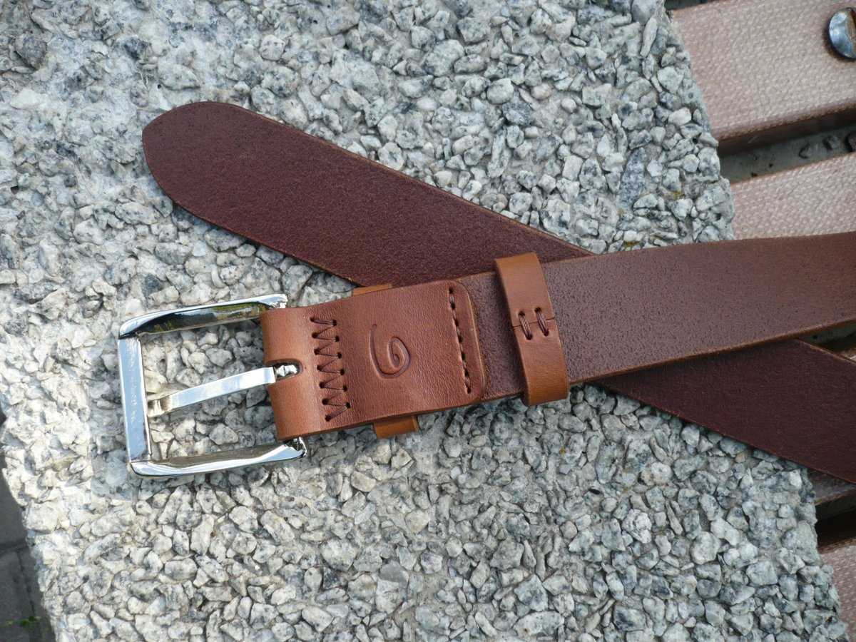 _accessories_g's tweet photo. Here are some of my leather crafts.
https://t.co/Qi0TKkjgn1
https://t.co/gGSY2ocSaj
#leather #handmade #leathergoods #leatherproducts #Etsy #handmade #leatherart #crazyhorse #leathercraft #leatheraccessories #handmadeleathergoods #leatherwork #handmadeleather #accessories https://t.co/fpan8HLCYy