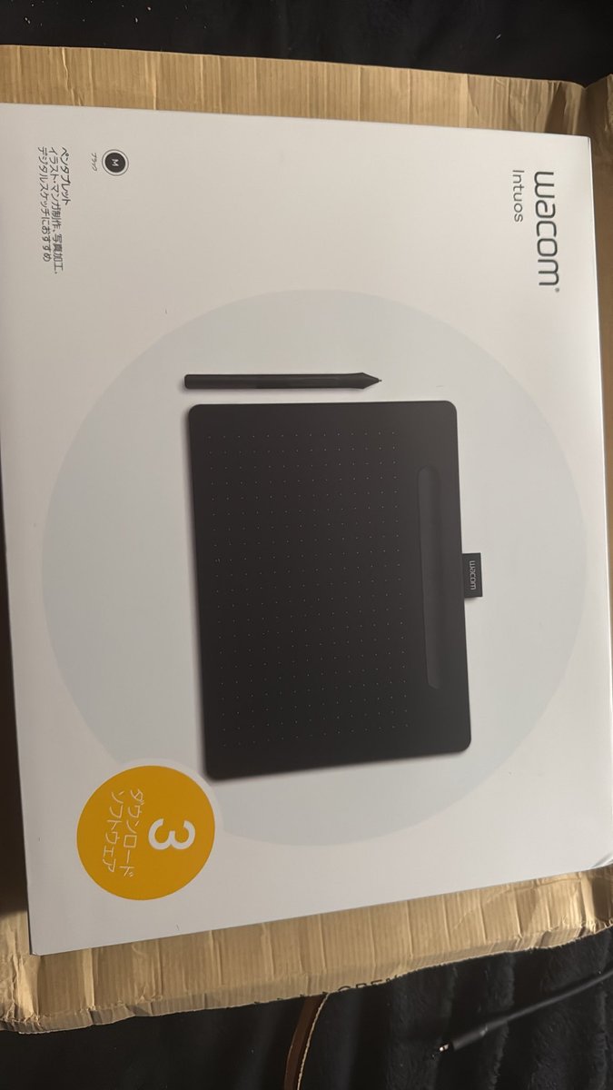 BlueRoseVRC's tweet photo. フレンド様からペンタブを快く買っていただきました！！ https://t.co/UuXpEeAwNg