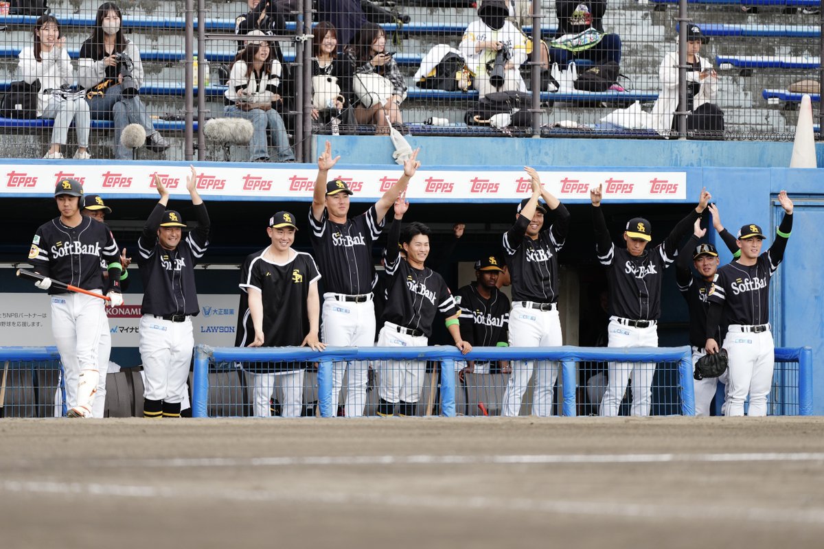 takafullc2's tweet photo. 【ファーム選手権】

9回2死満塁から高橋隆慶選手が2点適時打！

渡邉陸選手が同点タイムリーを放ちました！！

#sbhawks #鷹フル https://t.co/wd4VTNy63e