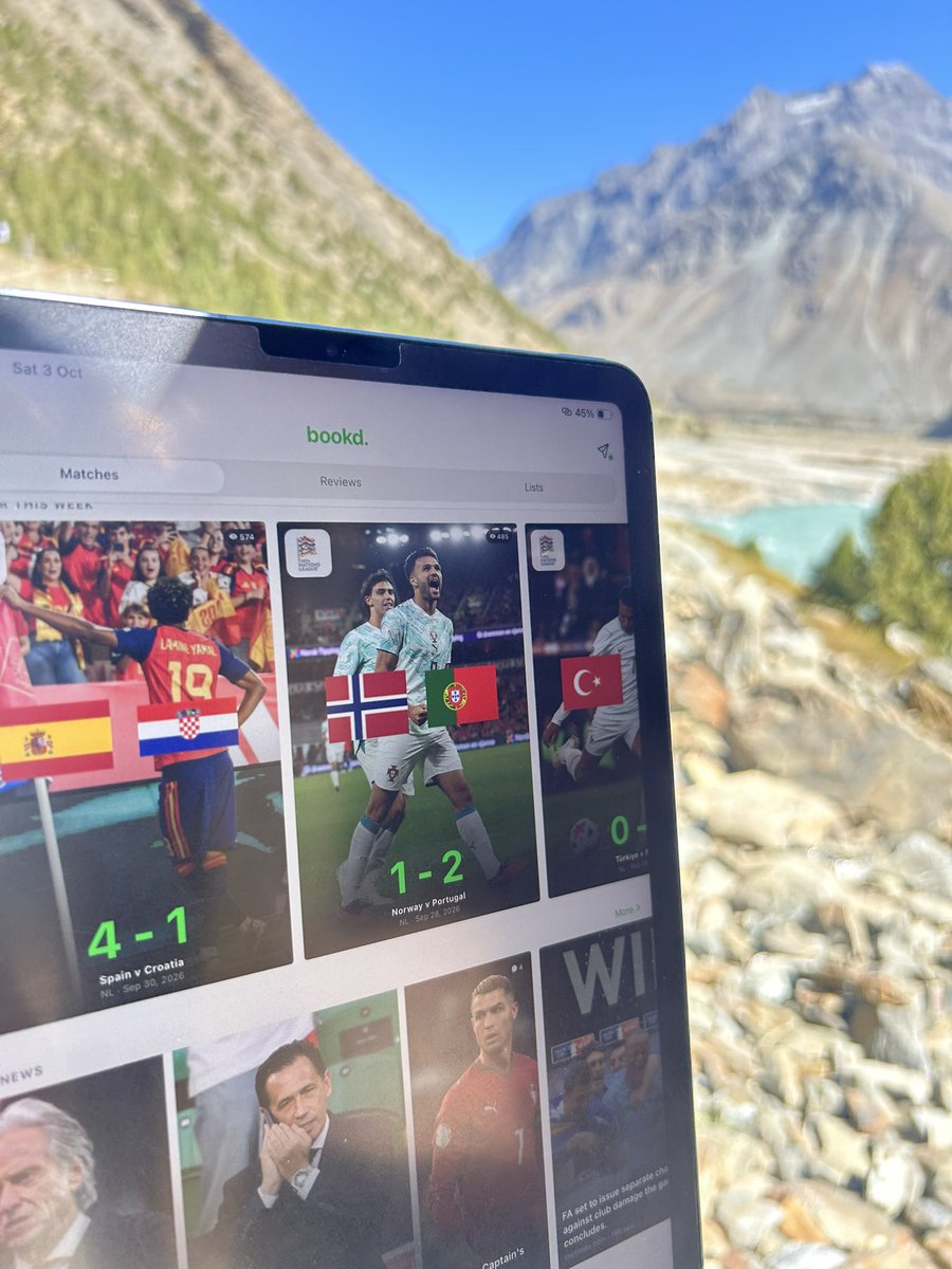 bookdfootball's tweet photo. #Bookd in the Himalayas 😉⛰️ https://t.co/eC726cY6WY