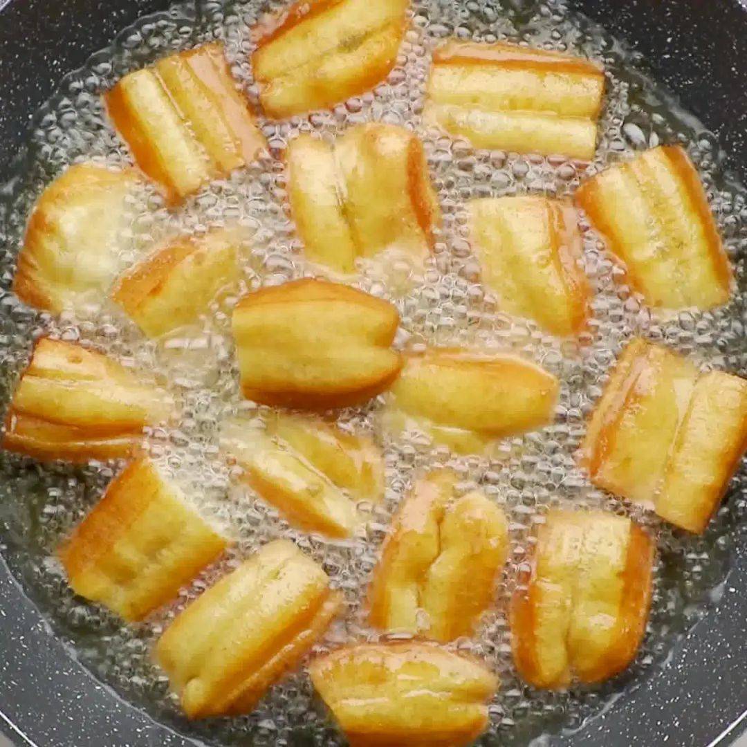 IsabellaHaxw's tweet photo. Compartiendo mis churros crujientes con mi mejor amiga!  La merienda perfecta para cualquier momento!， https://t.co/b8CAqpN9FH