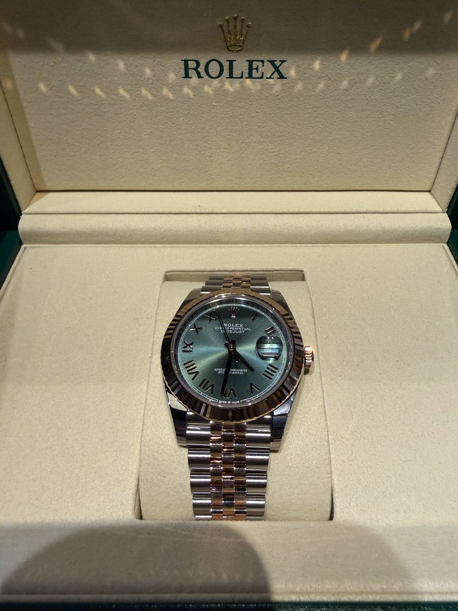 kaitorisoudan's tweet photo. 2026年9月買取紹介　未使用2026年8月

ROLEX ロレックス
デイトジャスト41
ミントグリーン
ジュビリーブレス 126331

310万買取相場

320万で買取

いつも有難うございます。

ロレックスマラソン
予約
表参道
レキシア
並木
新宿
名古屋
ヒルトン大阪
スレートローマ　
126334
126333
ロレックス買取 https://t.co/AvuldWXkPu