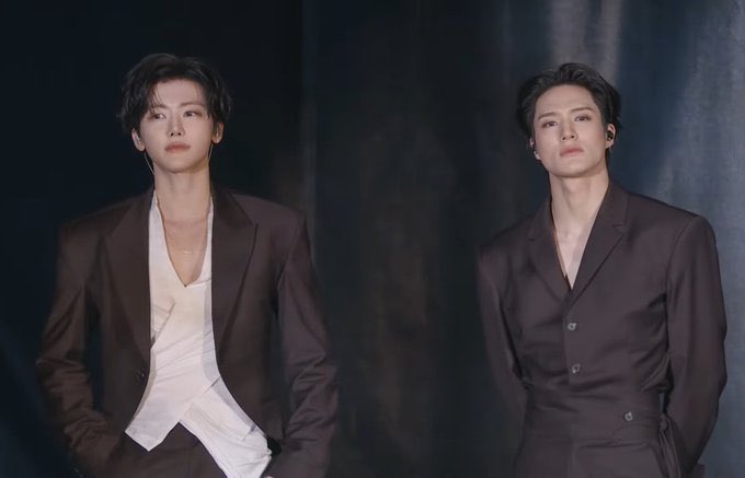 fimielee's tweet photo. เปิดหน้าผากคู่ สูทหล่อคู่โครตจะเริ่ด จะทำให้หลงไปถึงไหนคะ😳💖🤟🏼 https://t.co/KpqUSfBbnP