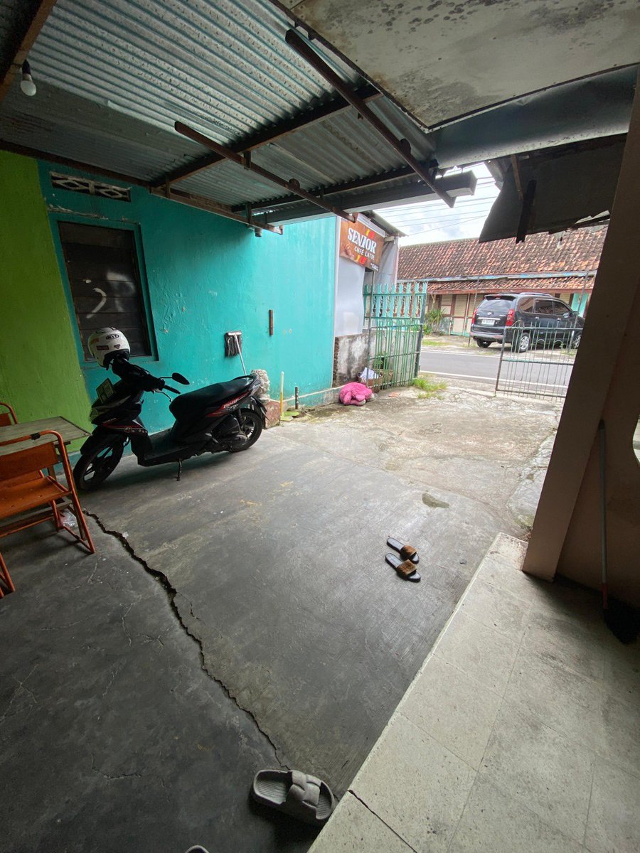mintsukkies's tweet photo. Boleh bantu RT dulu? 😆🏡

Siapa tahu ada yang lagi cari rumah di Madiun, atau punya keluarga/teman yang lagi cari properti untuk tempat tinggal sekaligus usaha.

Kebetulan ada rumah + tanah di kawasan Taman, Kota Madiun yang mau dijual cepat. Lokasinya strategis, akses lancar— https://t.co/peOsWyedFL