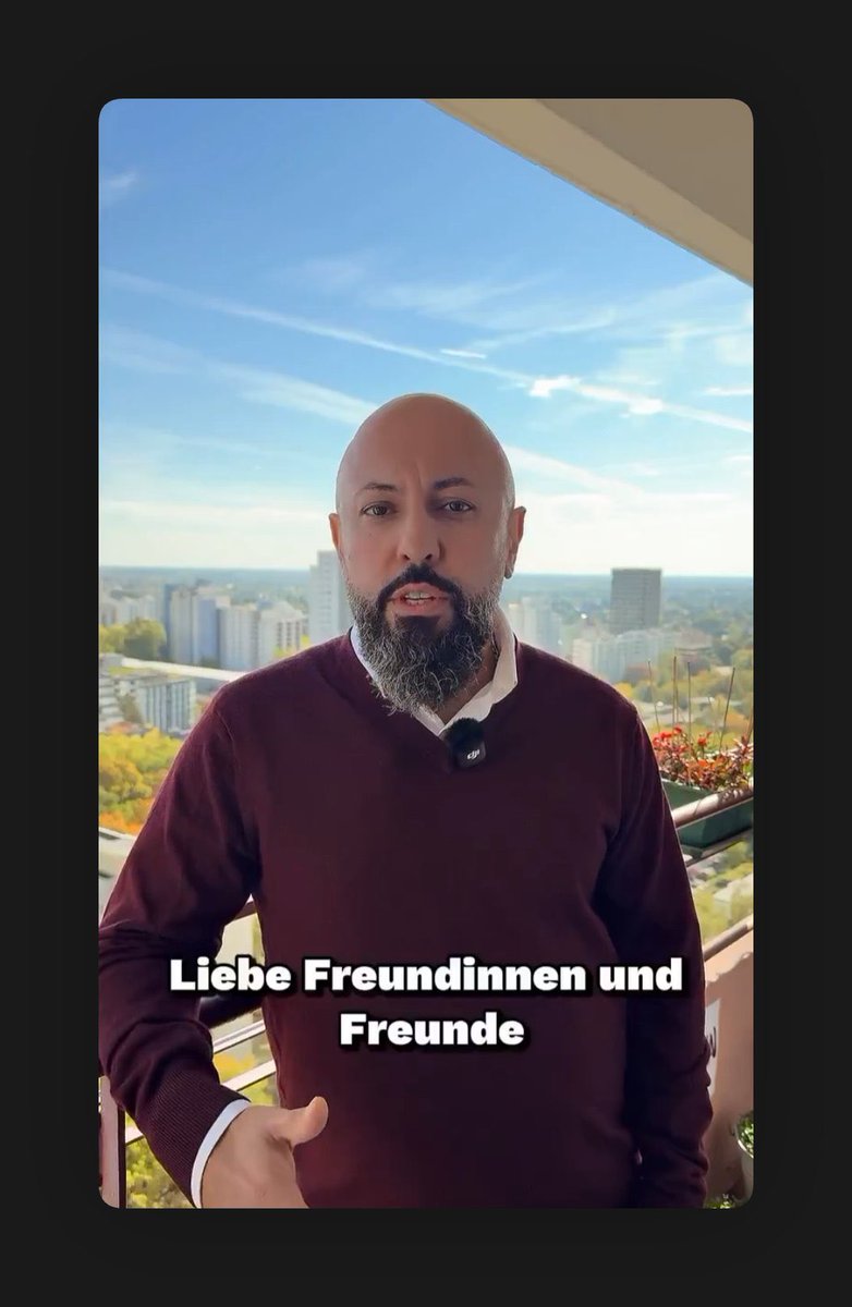 BoxenIude's tweet photo. DHL                                            Hermes https://t.co/YHJSi27Yn4