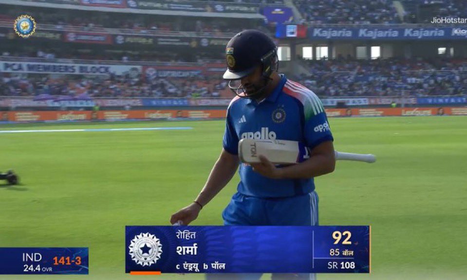 93Yorker's tweet photo. For opening, bro competes with Sachin
For ODI batting, with Virat Kohli
For captaincy, with MS Dhoni
For ICC tournaments, with David Warner
For trophies, with Ricky Ponting

Imagine being compared with all of them and still standing above the list single-handedly 😭🔥 https://t.co/D8NzwdghJ3