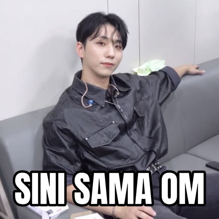 melodyus_'s tweet photo. @zeeiseez92 Hahahhsahsa kan memang kualitatif takde kuesioner sayanggg, yaudah ikut yu kamu yg catet hasil observasi kalo gitu biar kita BERTIGAAA https://t.co/aycpe81Wdk