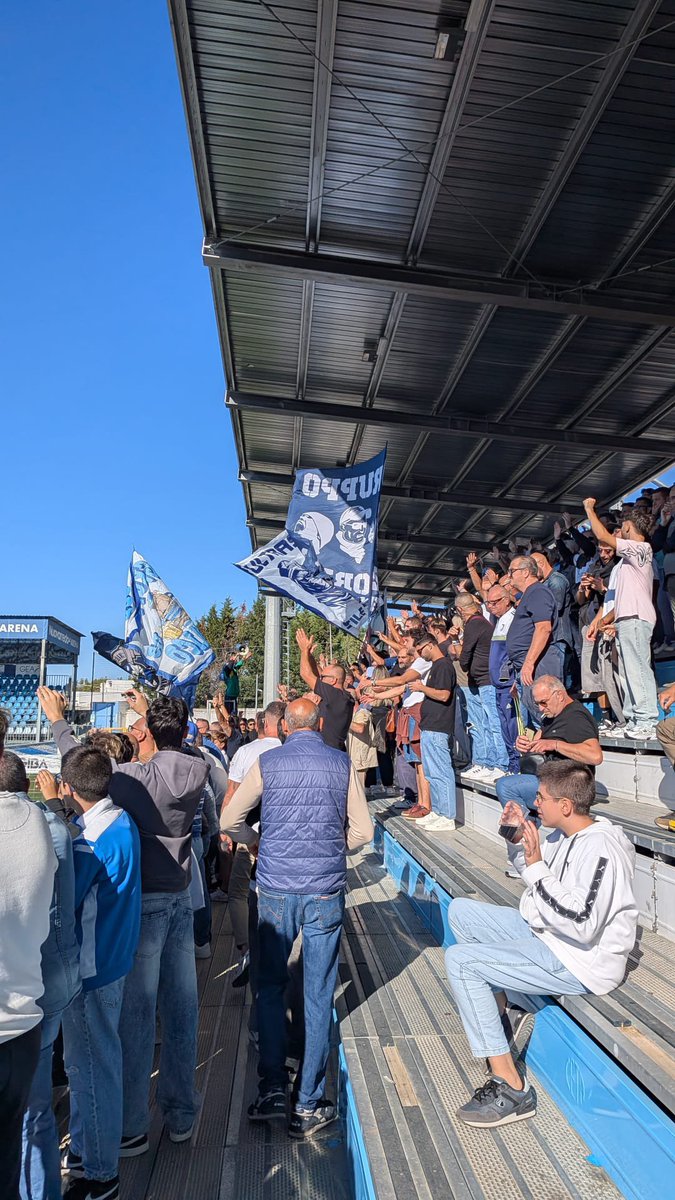 fcbaribrit's tweet photo. More pics from our afternoon at Virtus Francavilla Fontana. @GentlemanUltra @SerieC_Eng @DstnCalcio https://t.co/8yTXTeyP7p