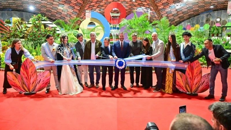 DaniGret73's tweet photo. Comenzó la 63° Fiesta Nacional de la Flor: una cita con la mejor floricultura del país y grandes espectáculos https://t.co/gb96IRhpYv vía @datosdelaregion
@ArielSujarchuk 
@Escobar_Muni https://t.co/yOvZlJYAev