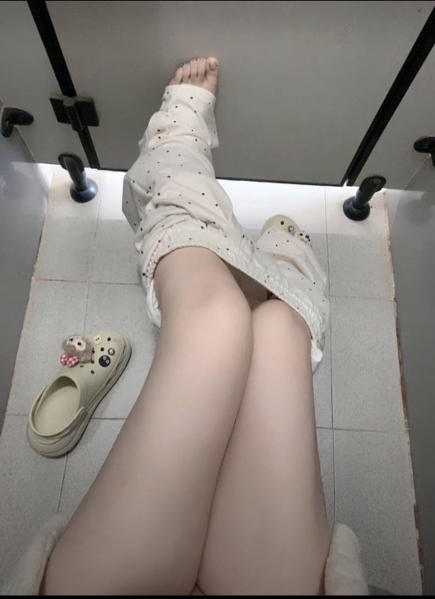 ellen11cl9's tweet photo. 男生要打飞机的举手🙋🏻‍♂️

我发X😅

新鲜的福照赶紧看哦！！ https://t.co/zptCj5jaPx