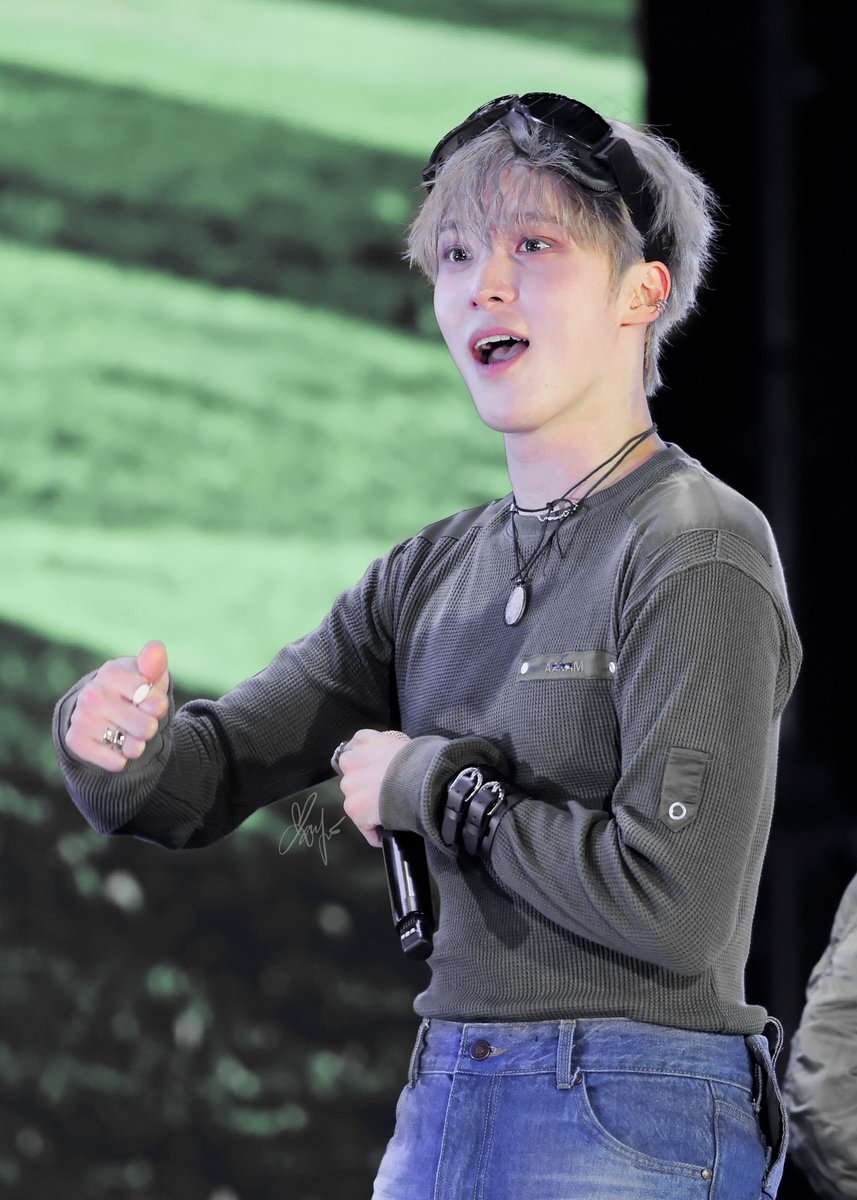 xuxin0130's tweet photo. 𝟤𝟨𝟢𝟫𝟣𝟤 ʙᴀʀᴄᴇʟᴏɴᴀ ᴍᴜꜱɪᴄ ʙᴀɴᴋ
#ᴀᴛᴇᴇᴢ #에이티즈 #ʏᴜɴʜᴏ #윤호 https://t.co/7VmD0Lp41W