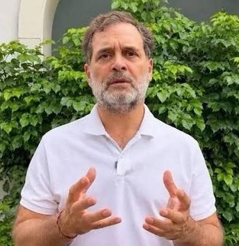 IndianTechGuide's tweet photo. 🚨 Rahul Gandhi launches ‘Satyagraha’ website for information on current protests across India. https://t.co/4TIweVtmKr