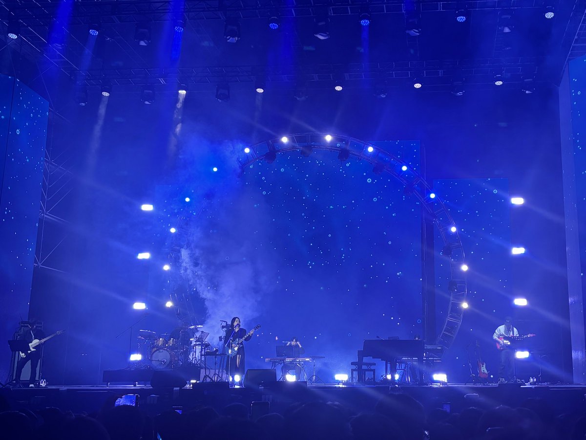 Rucky0429's tweet photo. 윤나상의 감동적인 내한공연...
히트곡 타치도 불러주시고 🥲 https://t.co/JxpgPK3ljK