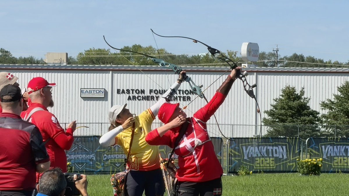 RFETA's tweet photo. #WA3DCYankton26

Ana Cano y César Vera se quedaron anoche a las puertas de las medallas del Campeonato del Mundo de 3D en arco desnudo mixto.

Final🥉🇪🇸 121:130 🇩🇰

Lástima, porque los nuestros llegaron a adelantarse, pero la "grúa" dictó sentencia.

Bien luchado #TeamRFETA https://t.co/q6peBMqlaN