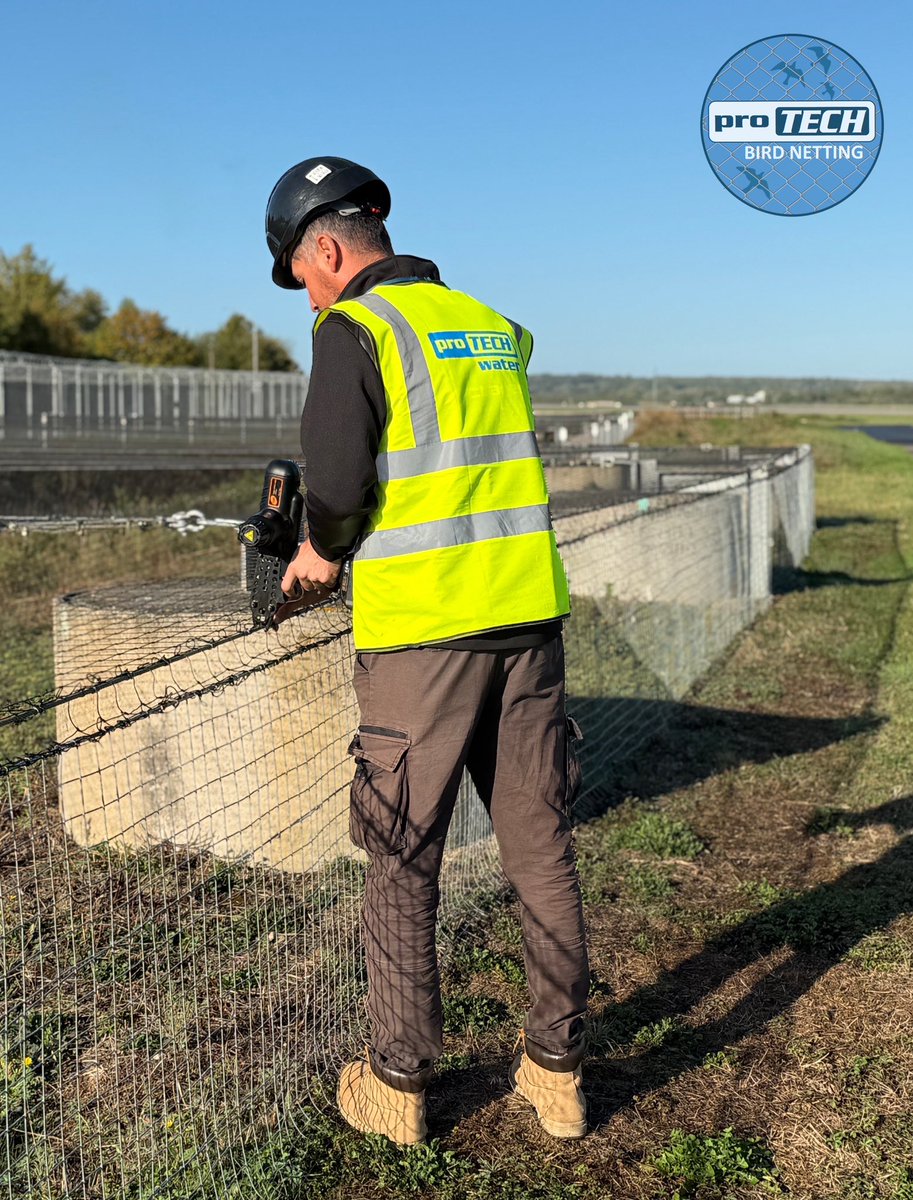 ProTechFuture's tweet photo. Final stages of the installation of our bespoke bird and fox deterrent system at Gatwick Airport, designed to enhance safety and provide effective, long-term wildlife protection.

https://t.co/bLfpGq8fUe T: 01952433123

#GatwickAirport #ProtechFuture #BirdDeterrent #FoxDeterrent https://t.co/pZO9rhZEvl