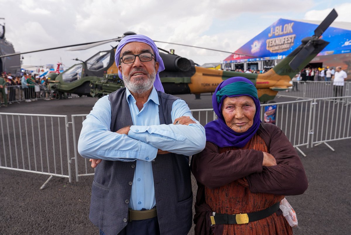 ElgunSuleyman's tweet photo. 📍 #TeknofestGüneydoğu › Şanlıurfa GAP Havalimanı

TEKNOFEST’e renk katıyoruz! 🚀🇹🇷

Herkes için #TeknofestGüneydoğu 

@RTErdogan @Akparti @abuyukgumus @hakanaksu058 @farukaytek @mustafaelitas @acarfaruka @Ziverozdemir @milhamigunbegi @bybekirbozdag @AEminOnenOfis @ProfDrDusak @CYAZMAC @malicevheri @ibrahimeyyupogl @HikmetBasak_63 @av_mfaruk @medine_duger @SalihAldeniz5 @Serkankrmz63 @SbrKnk @ihalilesiyok