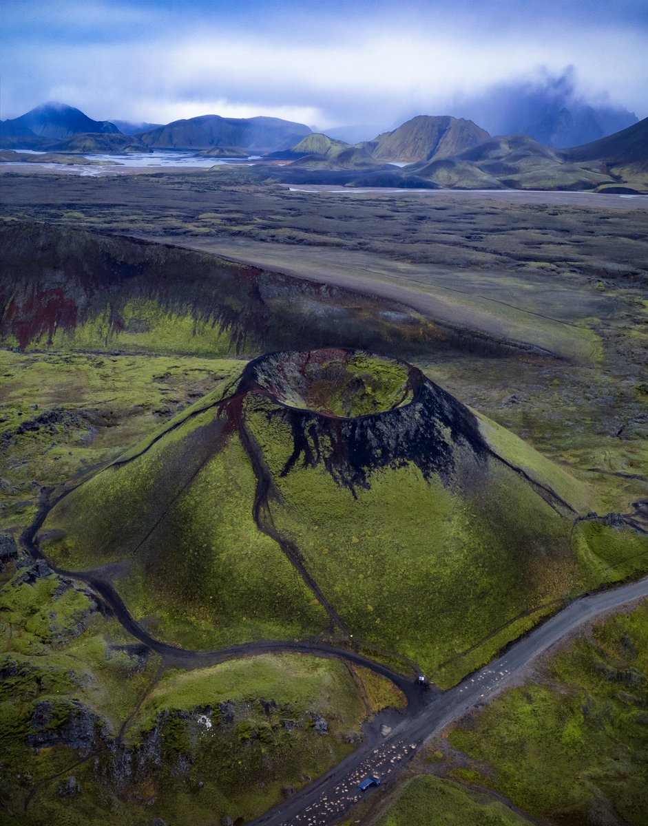 MiguelMorenatti's tweet photo. El color de la Hightlands,
-En mi último viaje a Islandia, descubrí con el drone un mundo de color y formas fascinante. https://t.co/g5K18WyXwl