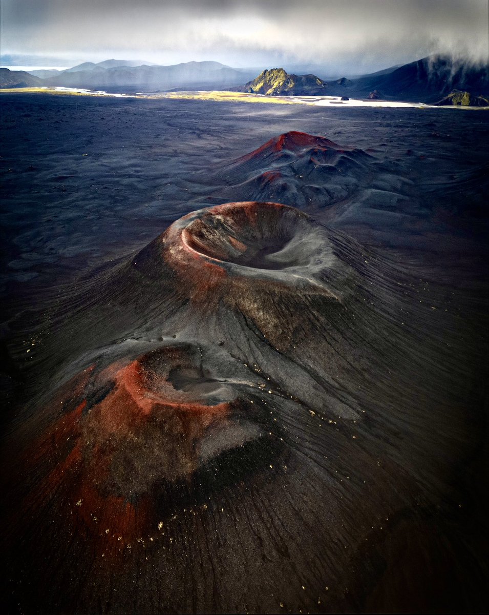 MiguelMorenatti's tweet photo. El color de la Hightlands,
-En mi último viaje a Islandia, descubrí con el drone un mundo de color y formas fascinante. https://t.co/g5K18WyXwl