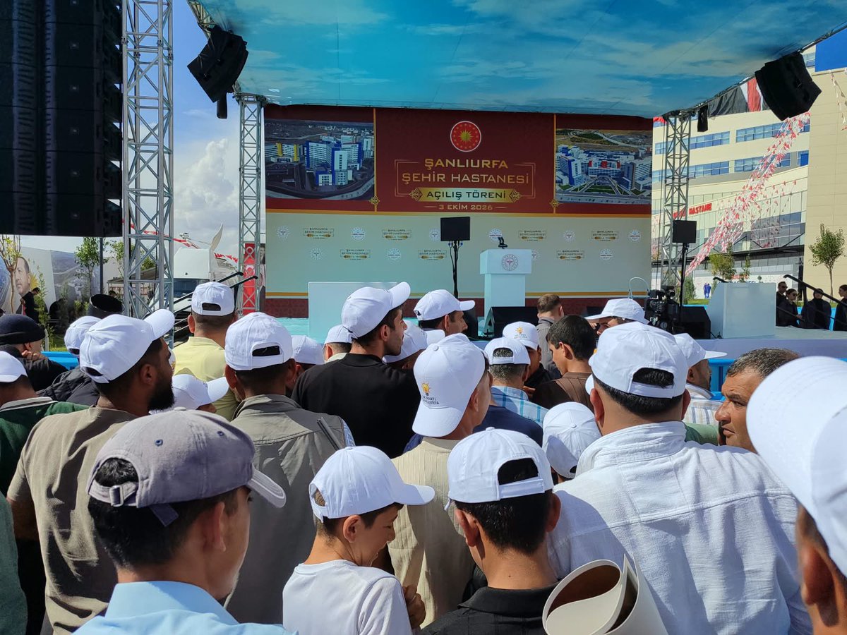 milhamigunbegi's tweet photo. Alan hınca hınç dolu, Cumhurbaşkanımızı bekliyor.

📍 Şehir Hastanesi https://t.co/mdHR0ArUyF