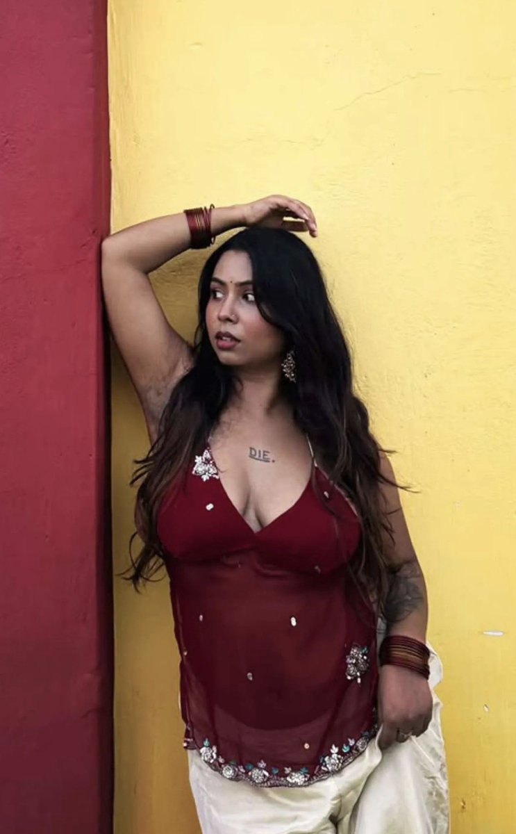 realstuffss's tweet photo. Intha dusky munda epdi iruka semmaya katuva molai la iva nudes iruku🤤 yarukula ivala theriyum🥵 https://t.co/1VQBZPtxyu