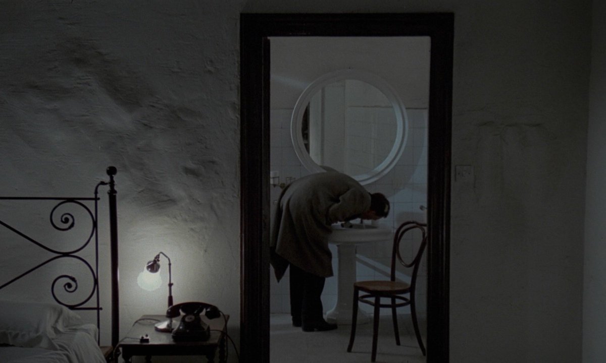 _Sam88er's tweet photo. Nostalgia (1983) Dir. Andrei Tarkovsky https://t.co/Bq7Ez31t8c