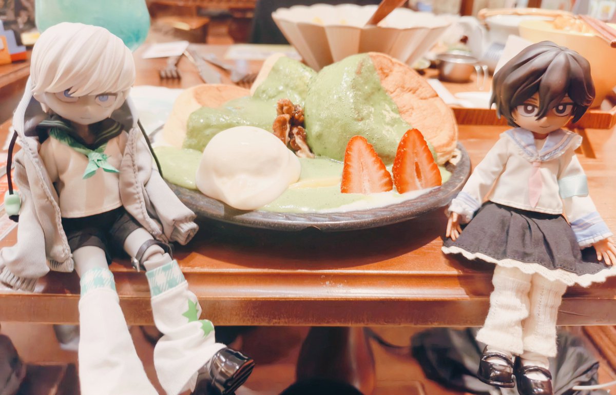 100mp_4s's tweet photo. 带一家三口出去吃饭了！
🍽️🍽️🍽️🍽️ https://t.co/pd3Ru4qF1w