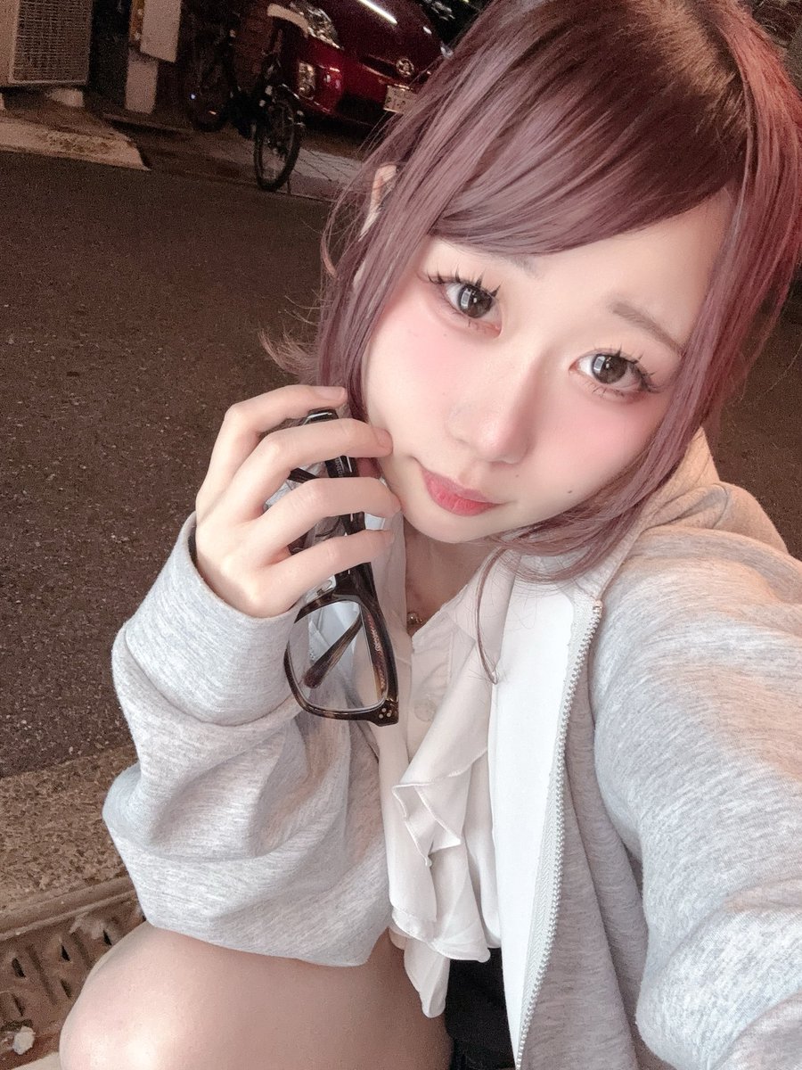 suzu__cc's tweet photo. 流し前髪お気に入りかも！

⏰19:00~

📍大阪市都島区東野田町3-13-7
@STRIVE_0302 

 #bar  #お酒  #いいね返し https://t.co/T8pvthT9EF
