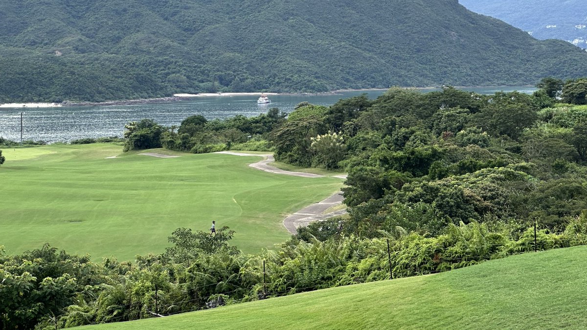 diveshg's tweet photo. Hit a birdie on the 9th hole 😎 🏌️‍♂️⛳️ https://t.co/RZo6DCIinS