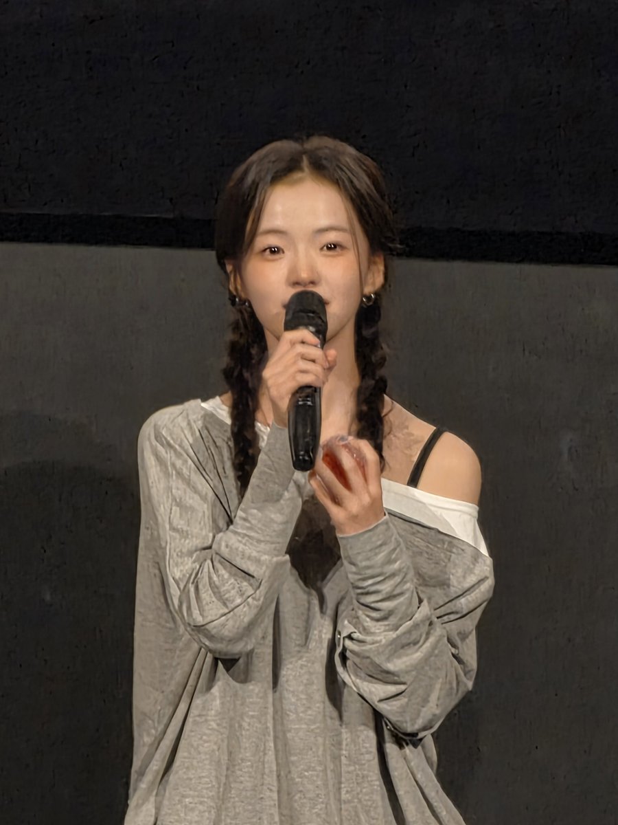 asget_y's tweet photo. 김시아 배우님 눈이 넘 반짝반짝하셔용 https://t.co/og8H7ql4Ue
