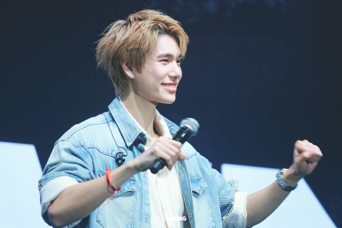 giggeringing's tweet photo. 😁😁
PHUWIN 1ST FANCON IDN

#2026Phuwin1stFanconinIndonesia
#phuwintang https://t.co/sh6SRRAu9l