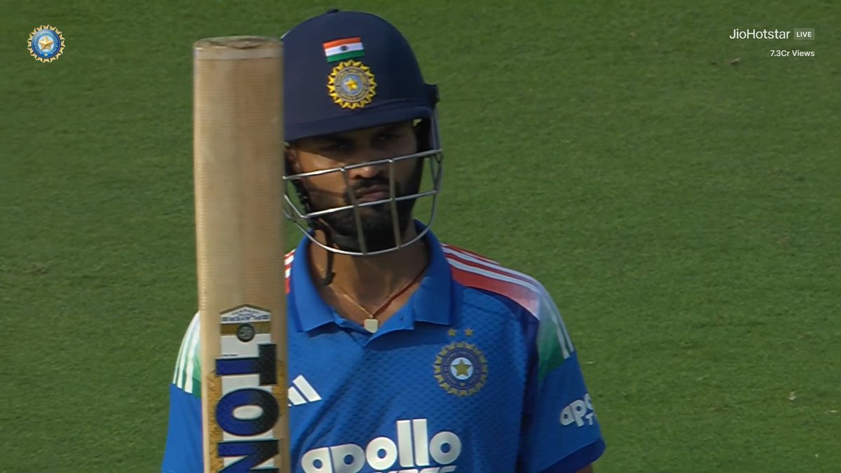 LoyalSachinFan's tweet photo. Solid Fifty for Ruturaj Gaikwad. Walked in when India were 4/2, built a crucial partnership with Rohit Sharma and helped put India in a very solid position. https://t.co/cADDdndrwP
