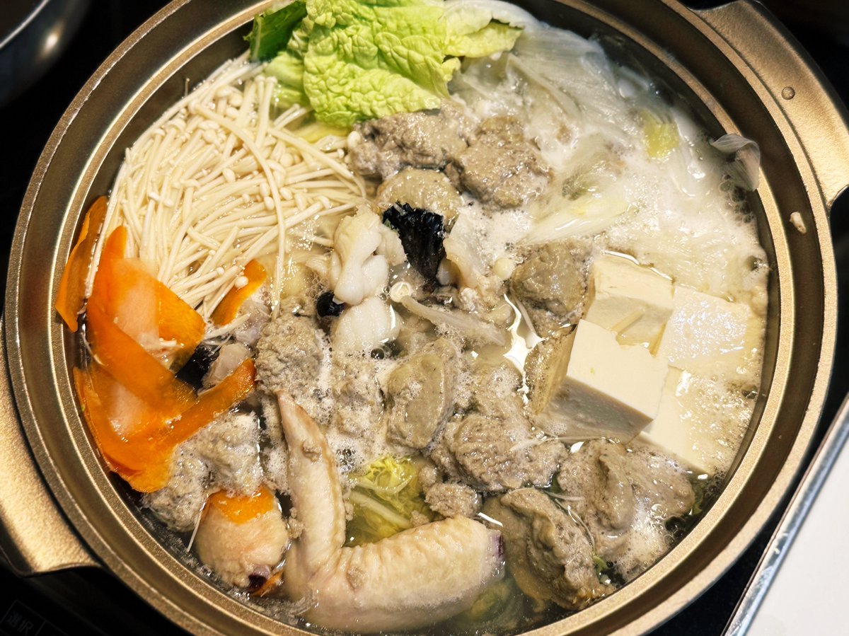 WIRE_2000's tweet photo. かつおとおくら＊わさび醤油
あんこう＊鰯のつみれ https://t.co/FA1pdZkWDg