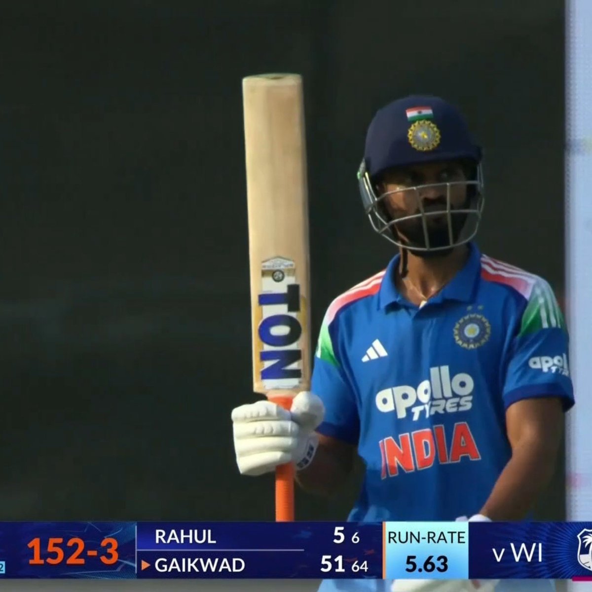 internetumpire's tweet photo. 50 for Ruturaj Gaikwad. Walked in at 4-2 and formed a 100+ runs partnership with Rohit with all this pressure. https://t.co/tW0e7xDYAZ