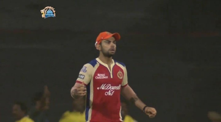 Cheexs7's tweet photo. Kohli duck , But Rohit bottled an easy century. https://t.co/qo51Wg37PB