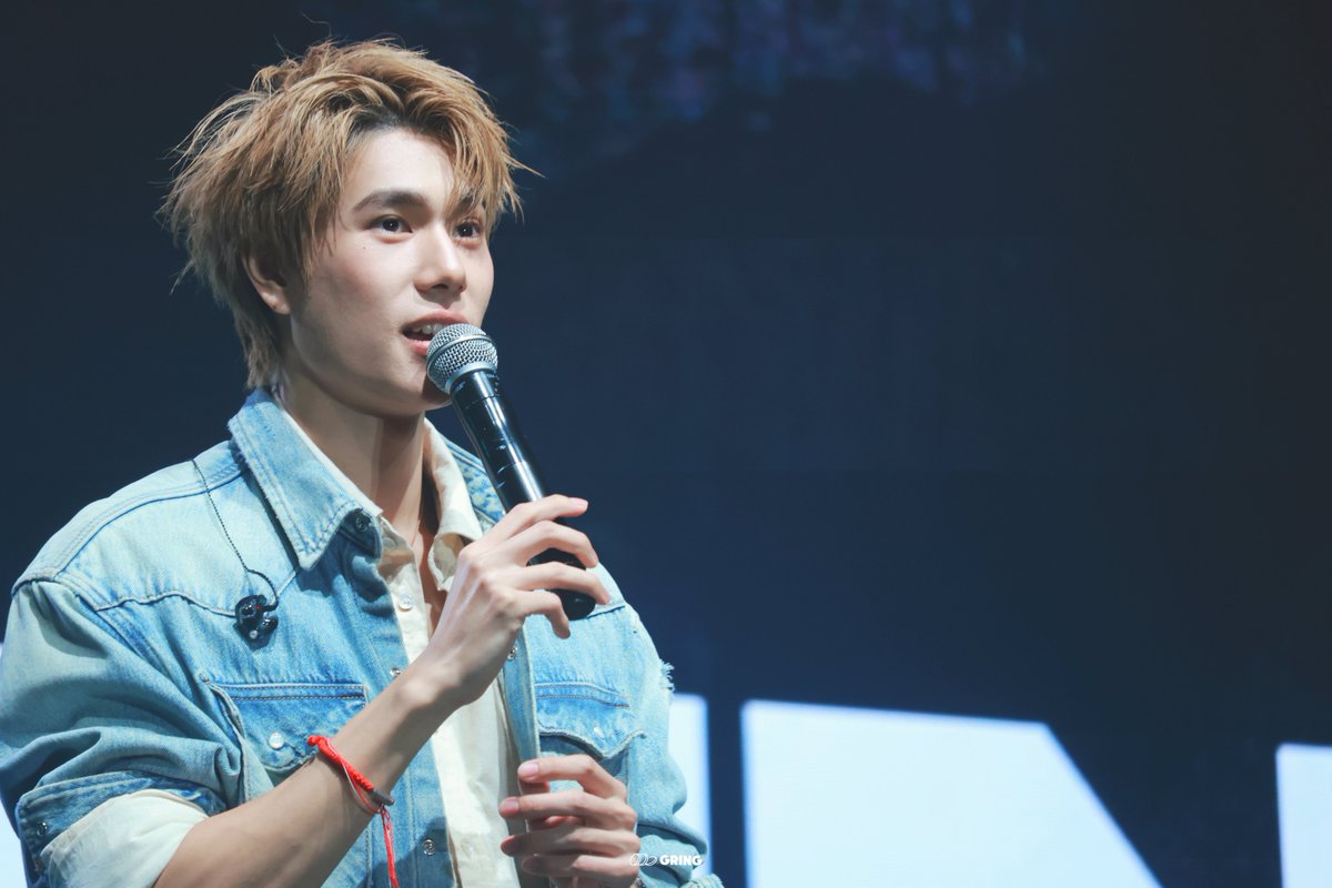 giggeringing's tweet photo. PHUWIN 1ST FANCON IDN

#2026Phuwin1stFanconinIndonesia
#phuwintang https://t.co/GGlvjHKT3d