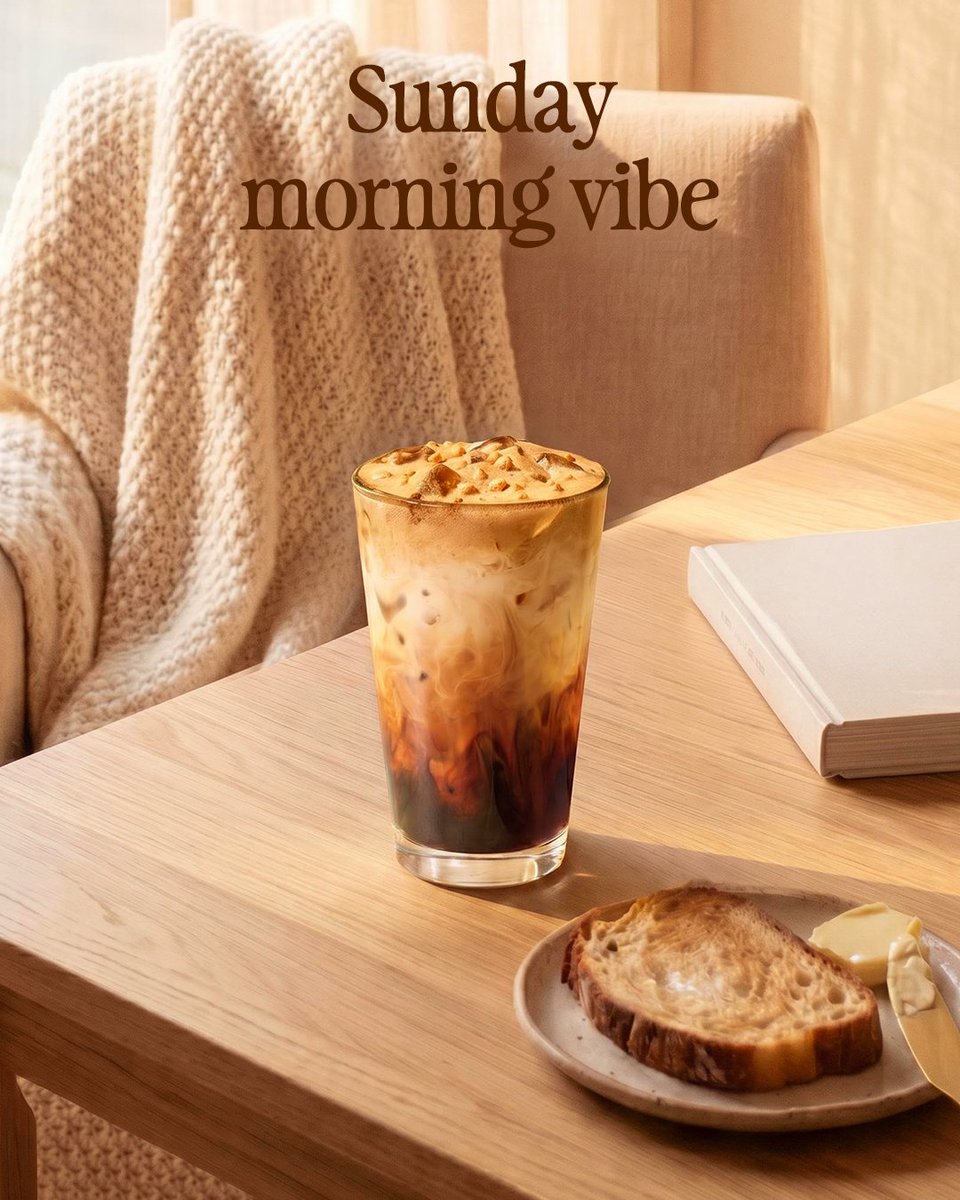 SbuxIndonesia's tweet photo. Recharging for the week ahead with Roasted Macadamia Oatmilk Iced Shaken Espresso ☕️✨

Perpaduan espresso, roasted macadamia, creamy oatmilk dan candied macadamia yang crunchy. Smooth, nutty, and seriously satisfying 🌰🥛🤎✨

Perfect treat to start your Sunday morning! https://t.co/EftIvbBKYf