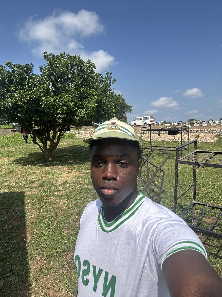 J3shuaF's tweet photo. Got sworn in to NYSC yesterday forgot to post 😭 https://t.co/YIMnBtp9cA