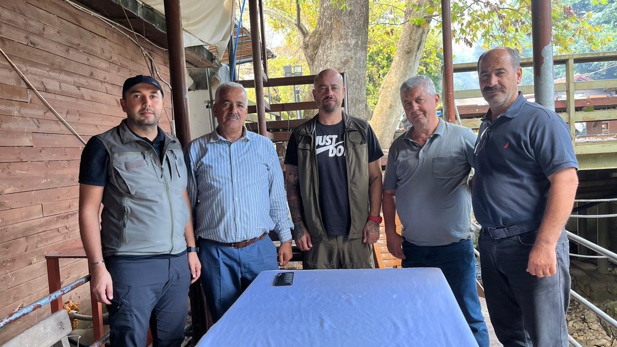 hataydkmp's tweet photo. Hatay Doğa Koruma ve Milli Parklar Müdürlüğü ekiplerimiz tarafından Hatay ilimizin ana kuş göç rotasında bulunmasından dolayı devam eden göçler ve yasadışı avcılık kapsamında rota üzerinde bulunan mahalle muhtarları ve sakinleri bilgilendirme  gerçekleştirilmiştir. https://t.co/yCbx3cCmb9