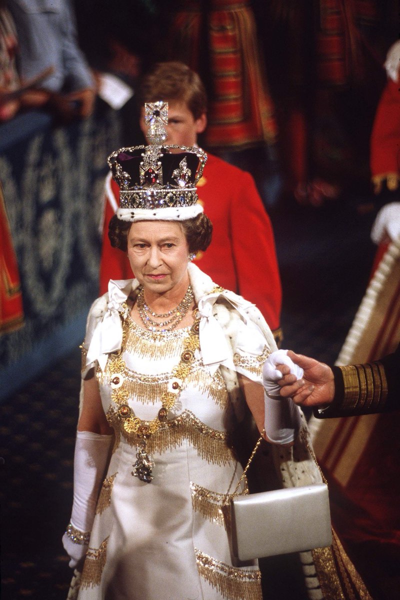 AndhraNexus's tweet photo. 105.6-carat Syamantaka Mani, popularly known as the Koh-i-Noor diamond.

Found in the Kollur mine, Andhra Pradesh, India, around the 12th century.

Taken by the British in 1849 and now part of the British Crown Jewels. https://t.co/xa2eCsYrIv