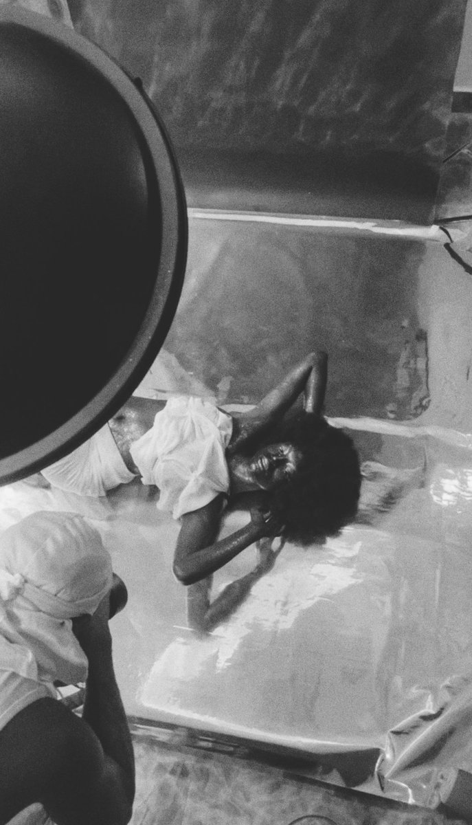 Yanga_Visuals's tweet photo. Life of a fashion photographer https://t.co/a3EBN50jU5