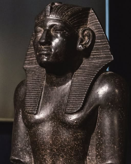 SoucivaMA's tweet photo. Amenemhat III https://t.co/fYjNdVFmer