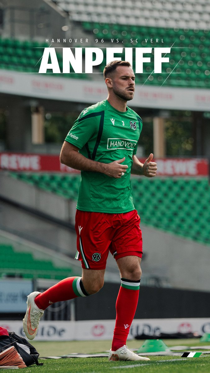 Hannover96's tweet photo. 1' Der Ball gegen Verl rollt. ⚽️
Zum Livestream: ➡️ https://t.co/hFWUtxIiqo.
#H96 #NiemalsAllein ⚫️⚪️💚 | #H96SCV 0:0 https://t.co/bXSL1F793i