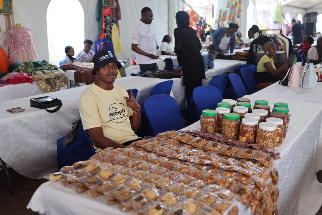 UGPearlMarket's tweet photo. Still wondering where to go today? 👀

Head to Akamwesi Mall for the Pearl Market Place. 

Come explore, connect, shop and support young entrepreneurs. See you there!

#PearlMarketplace https://t.co/4IItVFbMWA