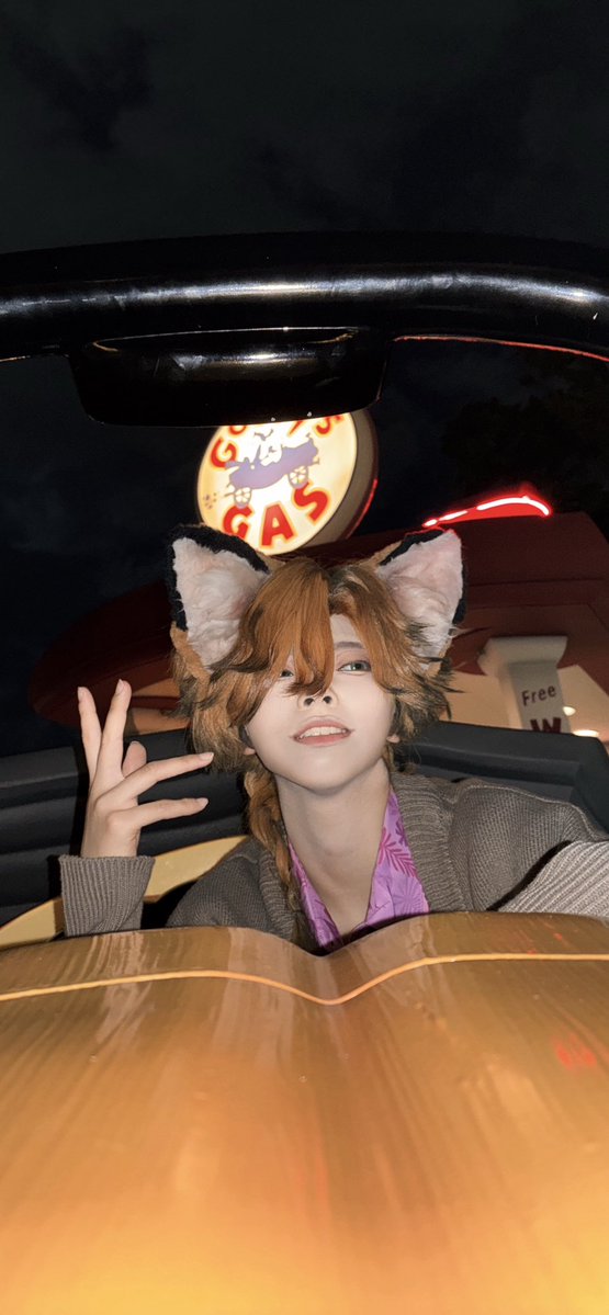 seta_haru's tweet photo. 🦊 相棒が待ってるんで、ゴメンネ〜

(9/25 撮影)
#Dハロ仮装2026 https://t.co/Nm8h8QxCVH